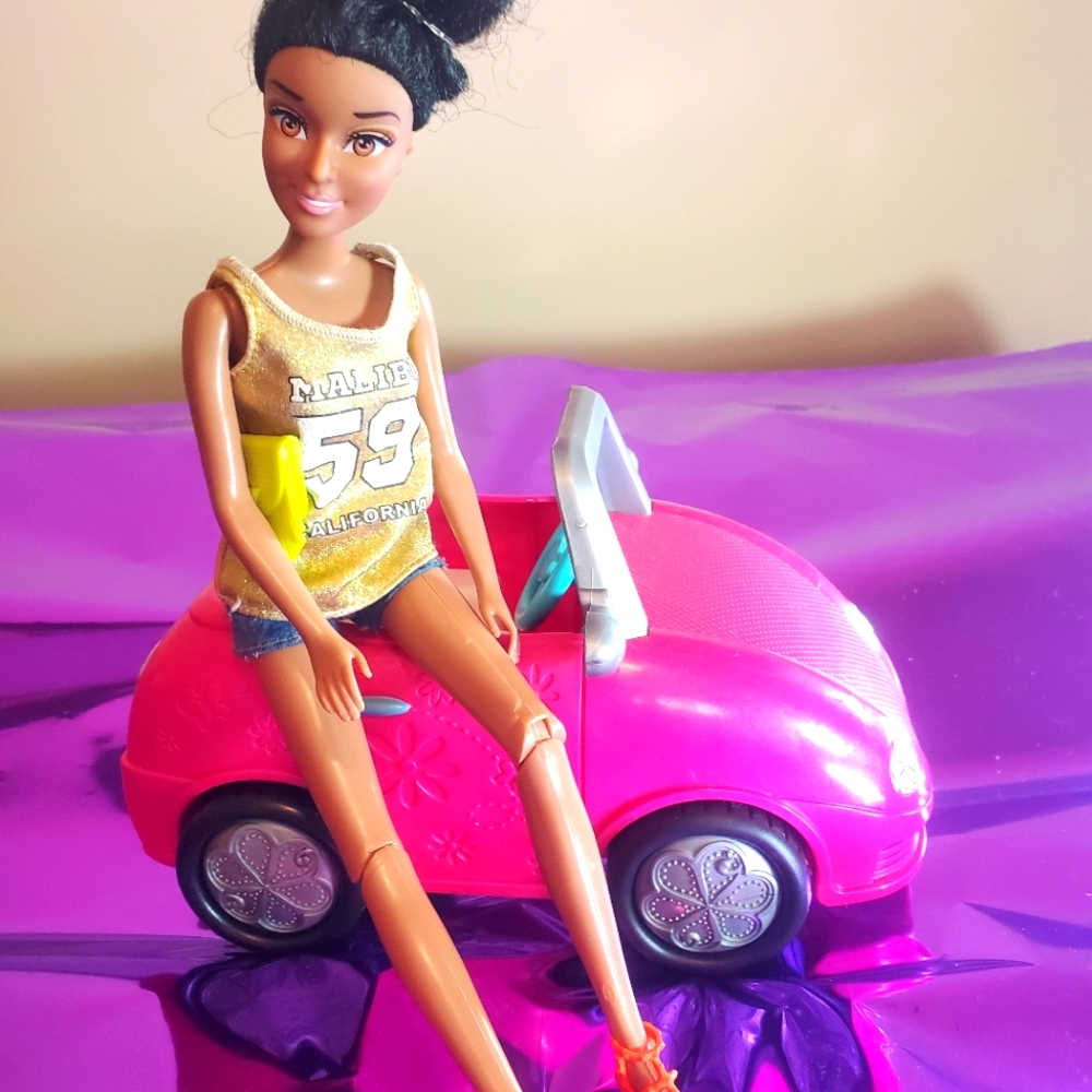 5-piece One Seater Car with 1x Fully Dressed Barbie